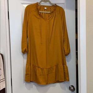 Gold / mustard dress